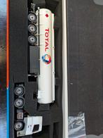 Model Truck volvo - Total Tankwagen tenko, Ophalen of Verzenden, Nieuw, Bus of Vrachtwagen, Tekno