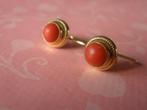 Zeeuwse Gouden oorbellen met bloedkoraal 14k, Sieraden, Tassen en Uiterlijk, Antieke sieraden, Ophalen of Verzenden, Goud, Oorbellen