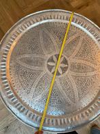 Marokkaans dienblad met los zwart onderstel, Ophalen of Verzenden, Zo goed als nieuw, Rond, Metaal