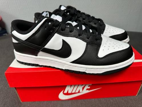Nike Dunk Low Panda M in diverse maten 100% echt, Kleding | Heren, Schoenen, Nieuw, Sneakers of Gympen, Zwart, Ophalen of Verzenden