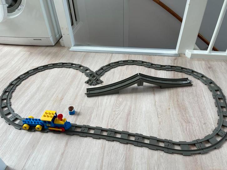 Lego Duplo Trein met Rails, Kinderen en Baby's, Speelgoed | Duplo en Lego, Gebruikt, Duplo, Complete set, Ophalen of Verzenden