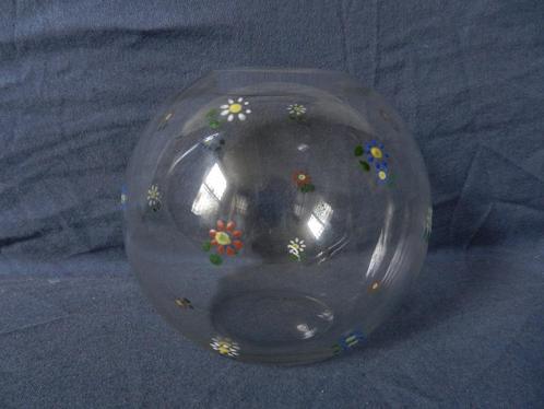 Bolvormige glazen vaas m. gekleurde rozetjes / strooibloemen, Antiek en Kunst, Antiek | Glas en Kristal, Ophalen of Verzenden