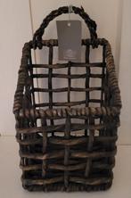 Bruin rieten mandje vierkant. (groot), Huis en Inrichting, Woonaccessoires | Schalen en Manden, Ophalen of Verzenden, Nieuw, Riet