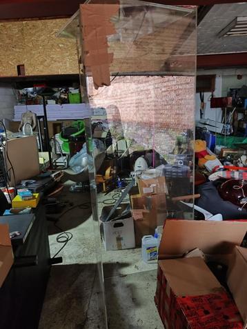 Life size Acryl display case 208 cm op 60cm beschikbaar voor biedingen
