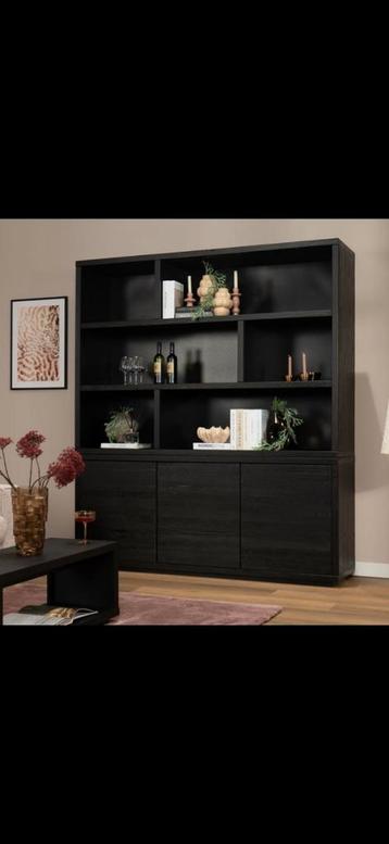 Zwarte vakkenkast saalbach haco