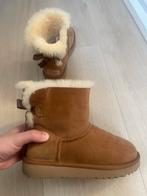 UGG Boots laarzen met strikje maat 36, UGG, Bruin, Lage of Enkellaarzen, Ophalen of Verzenden