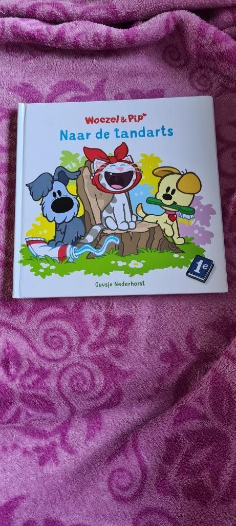 Boek woezel en pip naar de tandarts. Guusje Nederhorst, Boeken, Kinderboeken | Kleuters, Zo goed als nieuw, Fictie algemeen, Ophalen of Verzenden