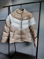 Mooie jas Maat 137 - 147 - winter - nike, Kinderen en Baby's, Ophalen of Verzenden, Jongen of Meisje