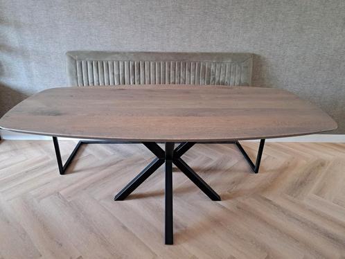 Deens ovale eettafel met eetbank ZGAN!, Huis en Inrichting, Tafels | Eettafels, Zo goed als nieuw, Vijf personen of meer, Ovaal