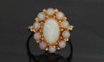 Opaal fraaie 14k gouden entourage rozet dames ring luxe, Sieraden, Tassen en Uiterlijk, Ringen, Voordeelsieraden, Ophalen of Verzenden