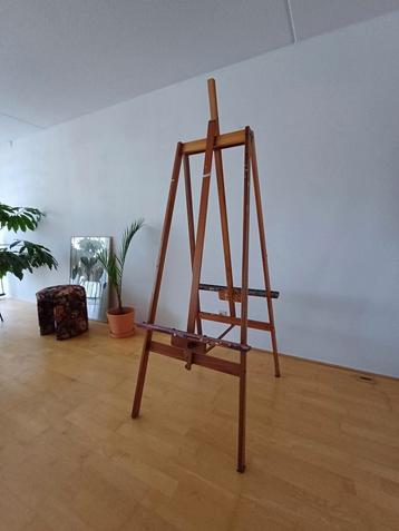Professionele houten schildersezel- dubbelzijdig- gebruikt  beschikbaar voor biedingen