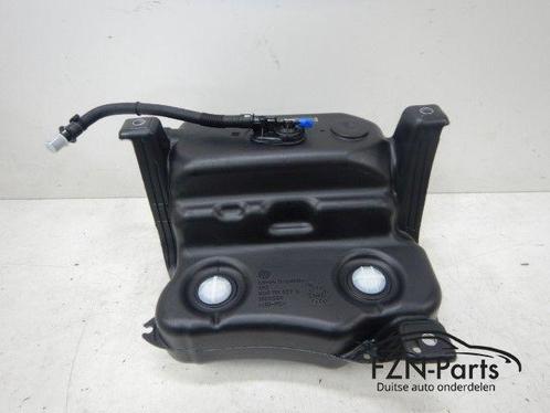 VW Passat 3G B8 Adblue Tank 3Q0131877D, Auto-onderdelen, Motor en Toebehoren, Gebruikt, Ophalen of Verzenden