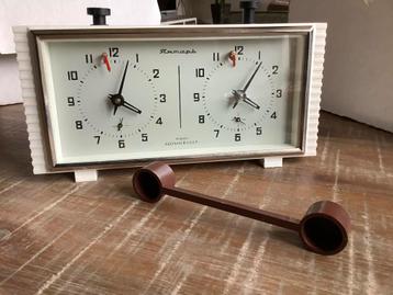 Vintage mechanische schaakklok, doos + handleiding. beschikbaar voor biedingen
