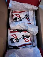 Air Jordan 4 High Red Cement maat 44 origineel en nieuw (DS), Nike Air Jordan 4, Nieuw, Ophalen of Verzenden, Wit