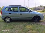Mitsubishi Space Star 1.6 Family 2004 Grijs  airco, trekhaak, Voorwielaandrijving, 4 cilinders, 1200 kg, Handgeschakeld