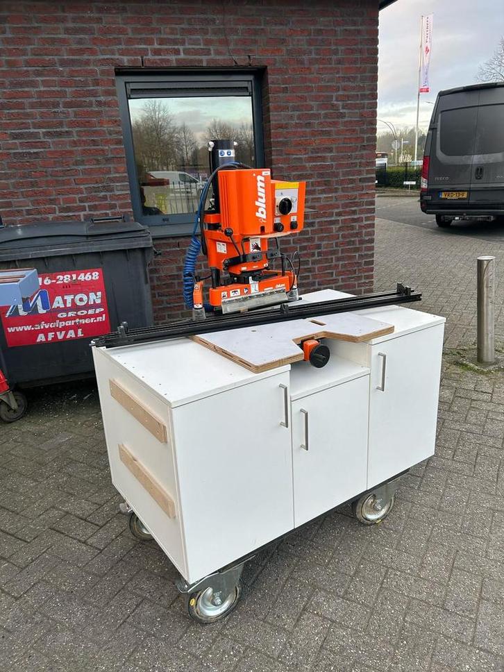 Blum Minipress boormachine, Zakelijke goederen, Machines en Bouw | Houtbewerking, Ophalen