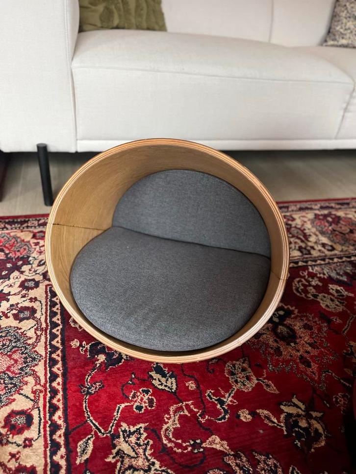 Kattenmandje design, Dieren en Toebehoren, Kattenmanden, Zo goed als nieuw, Ophalen