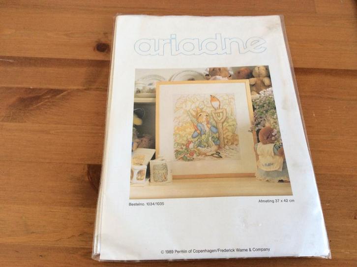 Ariadne Borduurpakket Peter Rabbit Ongebruikt. 37x42 cm 1989, Hobby en Vrije tijd, Borduren en Borduurmachines, Nieuw, Borduurpakket
