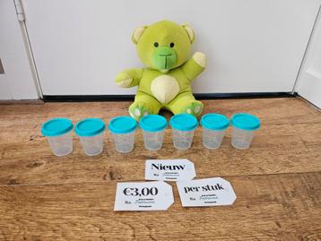 * Tupperware nieuwe ronde pillendoosjes medicijnpotjes  beschikbaar voor biedingen