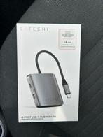 Satechi 4-poort USB-C Hub met power delivery, Ophalen of Verzenden, Nieuw, USB-hub, Satechi