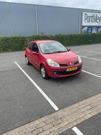 Renault Clio 1.6 16V 82KW 3-DRS AUT E4 2006 Rood, Auto's, Renault, Zwart, 4 cilinders, Origineel Nederlands, 1200 kg
