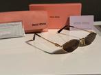 Miu Miu MU 56zs zonnebril, Sieraden, Tassen en Uiterlijk, Zonnebrillen en Brillen | Dames, Verzenden, Nieuw, Overige merken