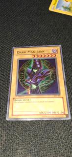 Yu Gi Oh - Dark magician, Ophalen of Verzenden, Zo goed als nieuw, Losse kaart, Foil