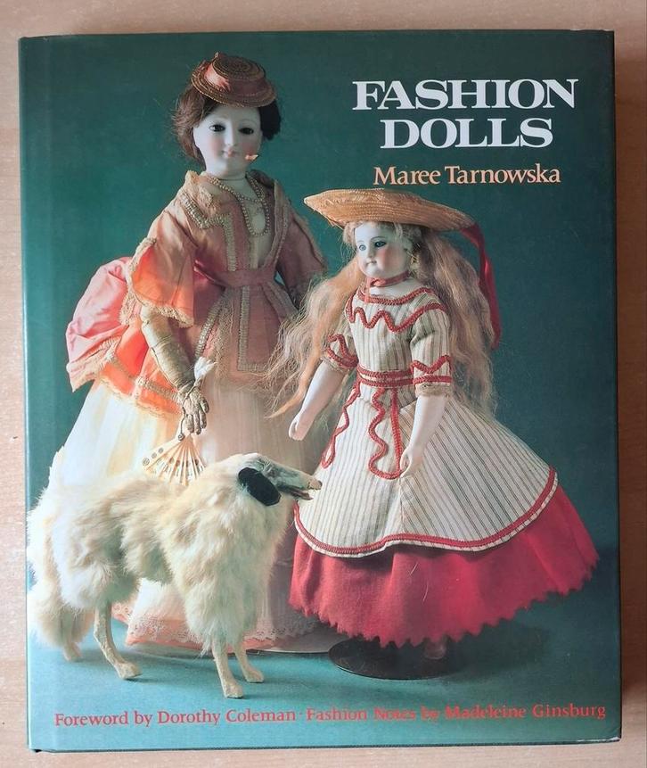 Fashion dolls, Boeken, Hobby en Vrije tijd, Zo goed als nieuw, Ophalen of Verzenden