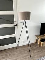 Staande lamp, Huis en Inrichting, Lampen | Vloerlampen, Ophalen, 100 tot 150 cm, Zo goed als nieuw, Modern