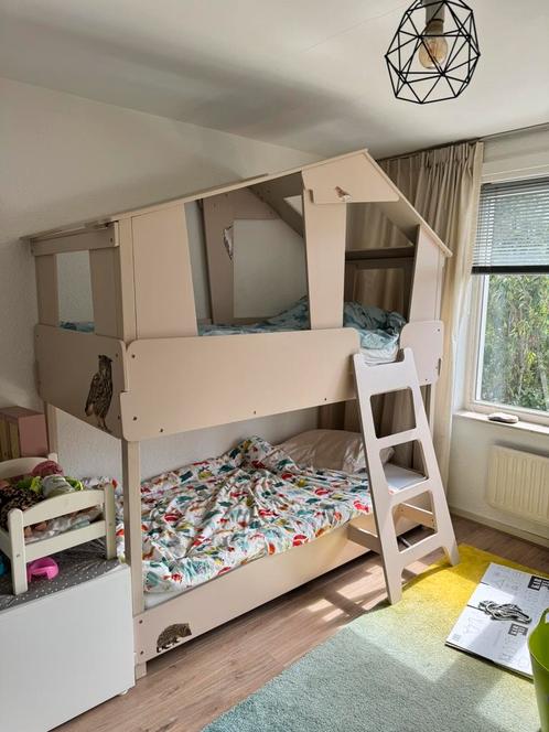 Mooi stapelbed boomhut bed hoogslaper, Kinderen en Baby's, Kinderkamer | Stapelbedden en Hoogslapers, Zo goed als nieuw, Stapelbed