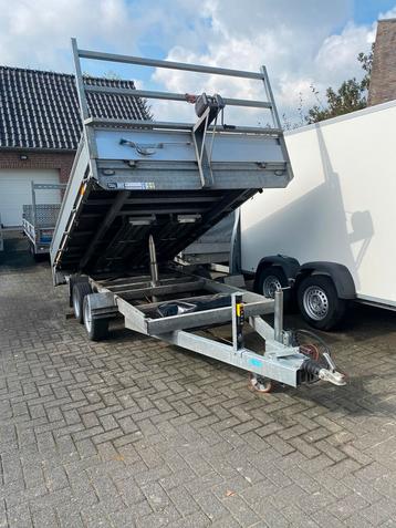 Peters Kipper Achterwaarts 3,50 x 2M 3 ton met rijplaten beschikbaar voor biedingen