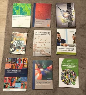 Diverse studieboeken Socialwork/SJD beschikbaar voor biedingen