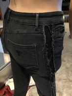 GUESS jeans met kant maat 25 origineel ZGAN, Kleding | Dames, Spijkerbroeken en Jeans, Ophalen of Verzenden, W27 (confectie 34) of kleiner
