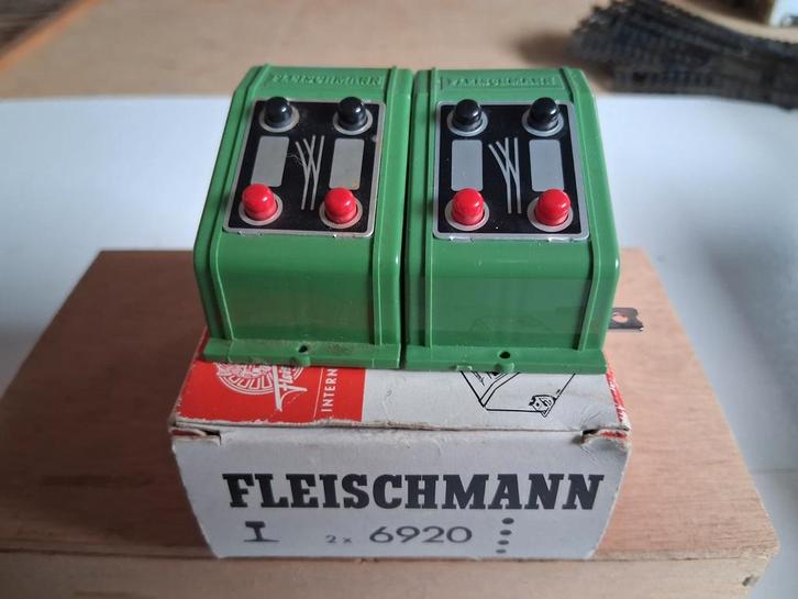 fleischmann 2 x 6920 nieuw in de ovp, Hobby en Vrije tijd, Modeltreinen | H0, Nieuw, Rails, Gelijkstroom, Fleischmann, Ophalen of Verzenden