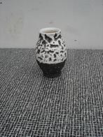 Diverse aparte vintage vaasjes uit de jaren 50 / 60 en 70