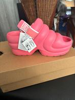 Ugg ahh yeah, Kleding | Dames, Schoenen, Ophalen of Verzenden, Nieuw, Roze, Pantoffels of Sloffen