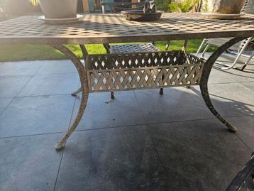 Metalen Tuinset - Tafel & Stoelen beschikbaar voor biedingen