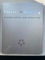 Concern in beweging - vijfenzeventig jaar Hoogovens, Ophalen of Verzenden, 20e eeuw of later, Gelezen