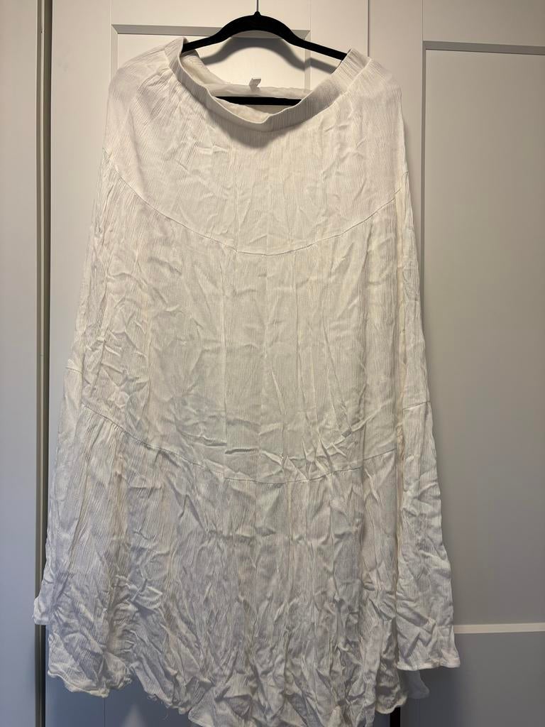 Stradivarius Rok XL, Ophalen of Verzenden, Zo goed als nieuw, Maat 46/48 (XL) of groter, Wit