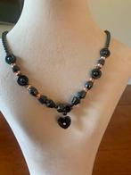 Exclusief collier met mooi geslepen hematiet stenen, Ophalen of Verzenden, Nieuw, Steen of Mineraal