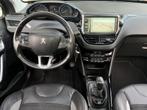Peugeot 2008 1.2 PureTech Allure 110pk PANO DAK | NAVI | PDC, Gebruikt, 1270 kg, Leder en Stof, Origineel Nederlands