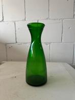 Groene glazen vaas, Ophalen of Verzenden, Minder dan 50 cm, Groen, Glas