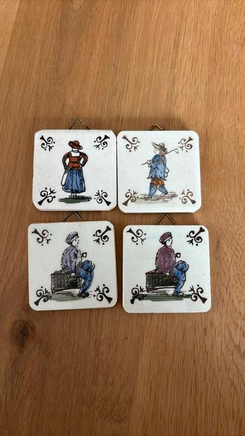 4 wandtegels 5x5cm beschikbaar voor biedingen