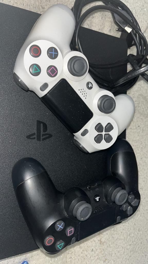 Playstation 4 /ps4, Spelcomputers en Games, Spelcomputers | Sony PlayStation 3, Zo goed als nieuw, Phat, Met 2 controllers, Ophalen of Verzenden