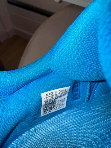 Yeezy Boost 700 Hi-Res Blue - Topstaat! beschikbaar voor biedingen