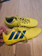 Adidas voetbalschoenen maat 34 neon geel, Maat XS of kleiner, Ophalen of Verzenden, Zo goed als nieuw, Schoenen