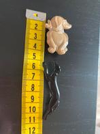 Vintage kunststof honden broches - 2 stuks, Sieraden, Tassen en Uiterlijk, Broches, Ophalen of Verzenden, Zo goed als nieuw, Overige materialen