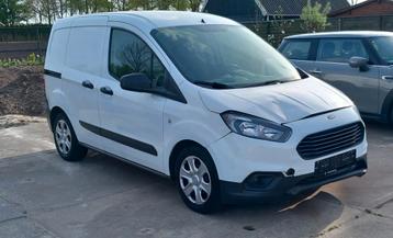 Ford Transit Courier 2019 95Dkm