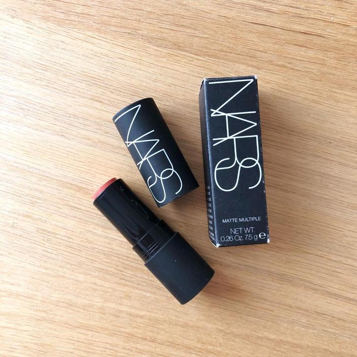 NARS Matte Multiple - Exumas, Sieraden, Tassen en Uiterlijk, Uiterlijk | Cosmetica en Make-up, Nieuw, Gehele gezicht, Overige kleuren