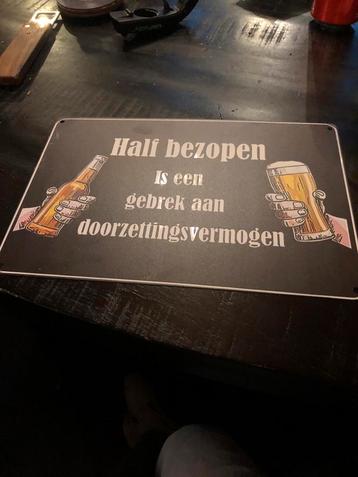 Leuk bordje voor kroeg of mancave beschikbaar voor biedingen